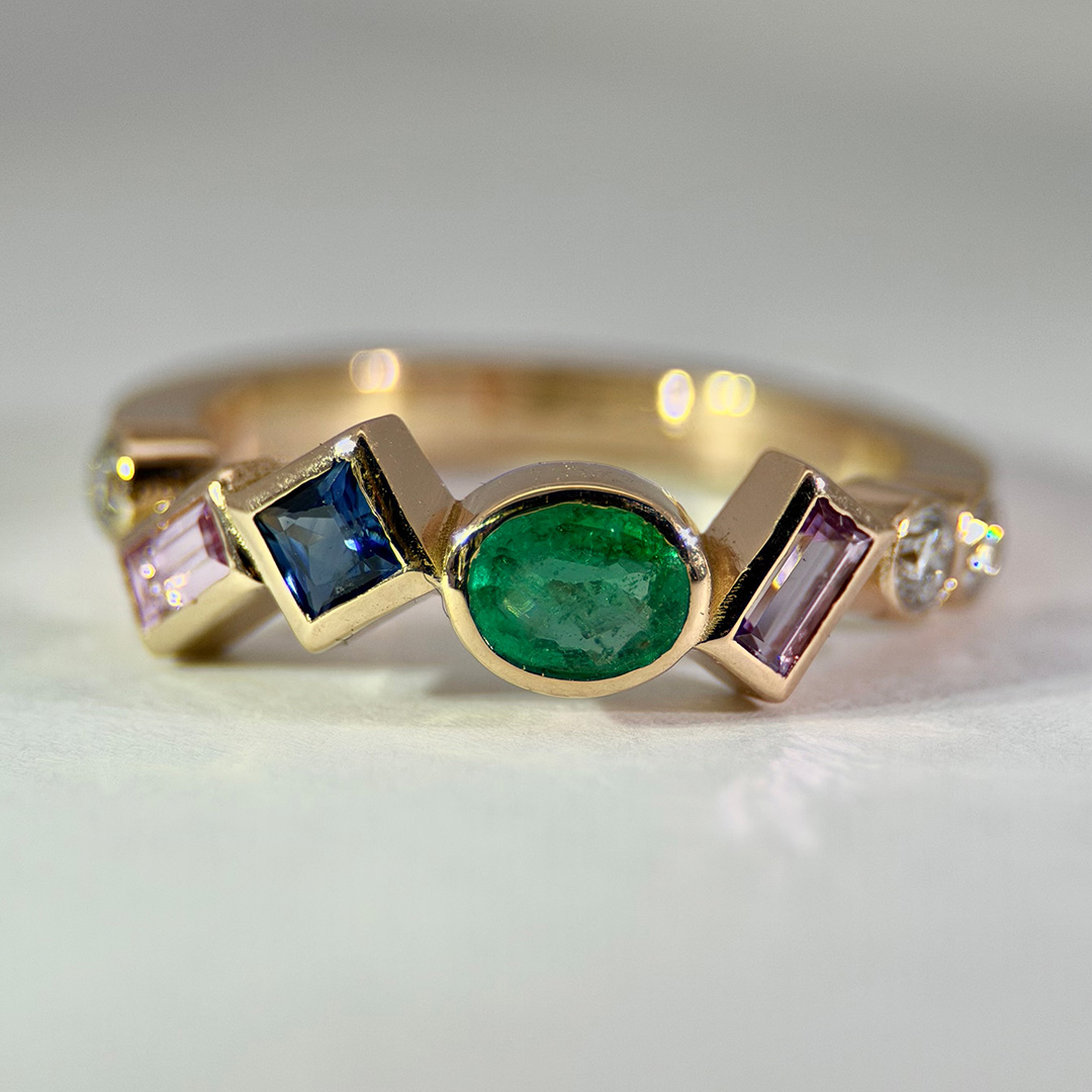 Ny ring inspirerad av en bijouteriring