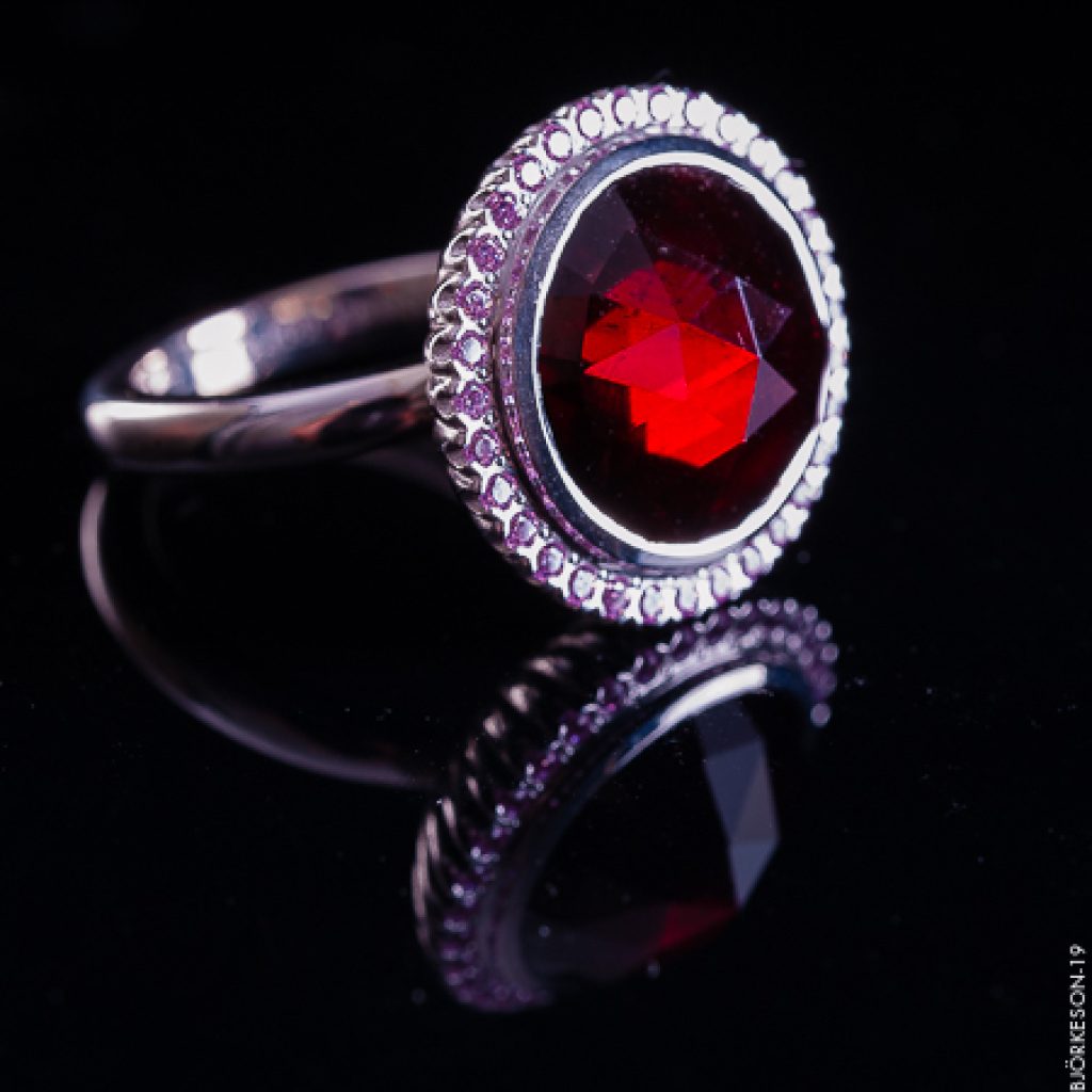 Granat rosa safir